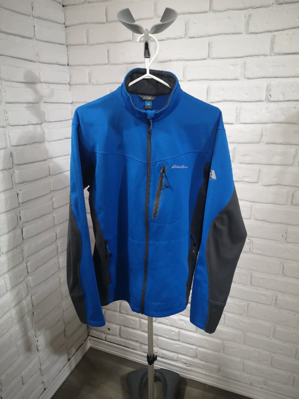Eddie Bauer Assent Men's Size Medium Full Zip Blue / Grey Fleece Lined Jacket